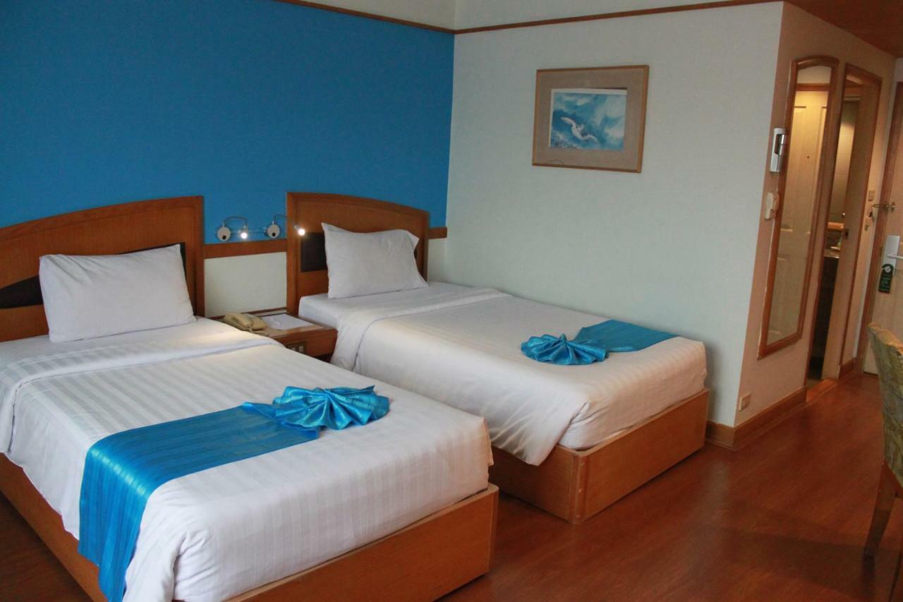 Chon Inter Hotel Чонбурі Екстер'єр фото